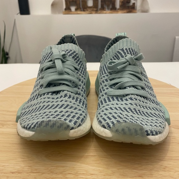 ADIDAS NMD R1 Women’s size US 5 ash green sneakers shoes CQ2031 - Picture 2 of 8